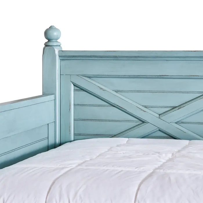 Woodhaven Twin Daybed